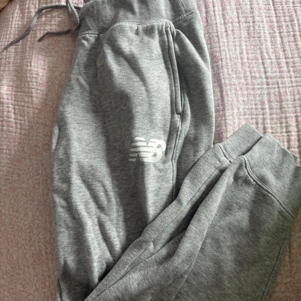 New-balance Women's Grey Joggers-tracksuits